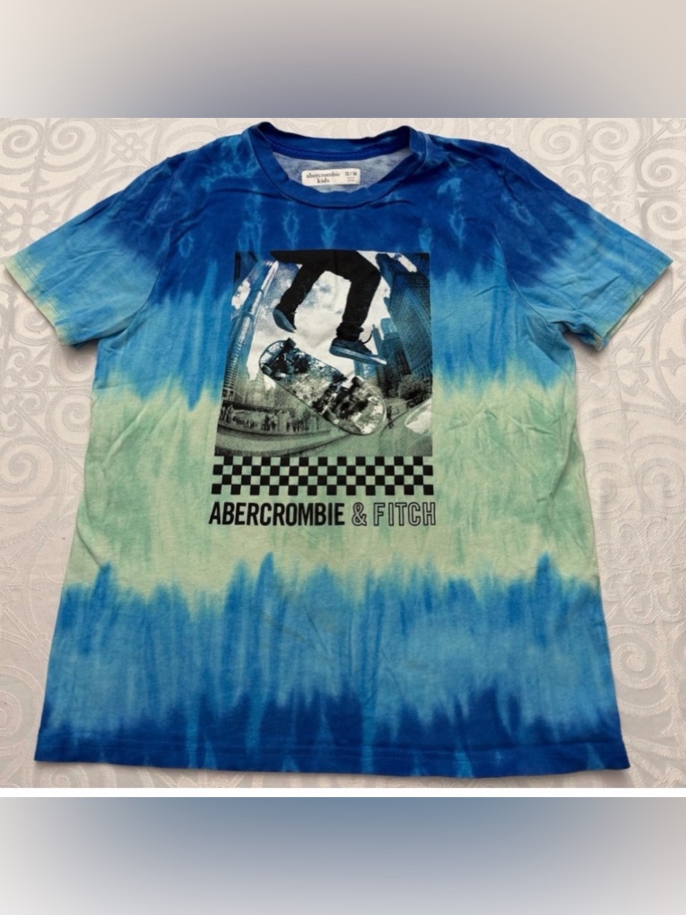 Abercrombie Kids Size 13/14 Blue Green Graphic Tee